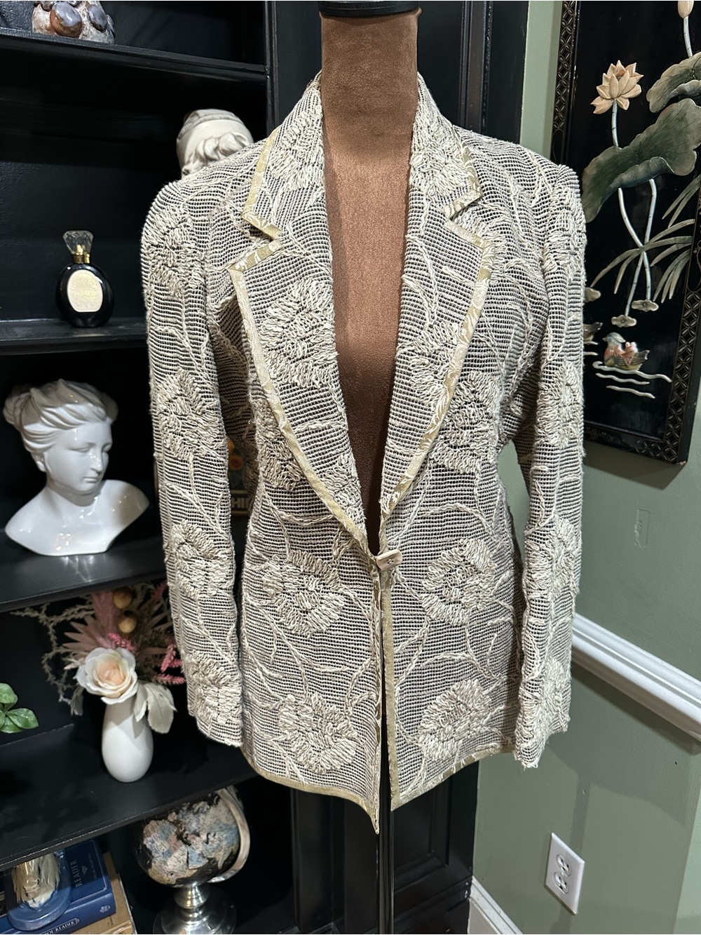 Carlisle Vintage Linen & Silk Textured Floral Blazer – Size 2